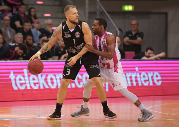 战绩被球迷 战绩被球迷